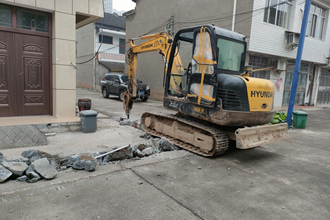 启动应急工程，答好“民生卷”